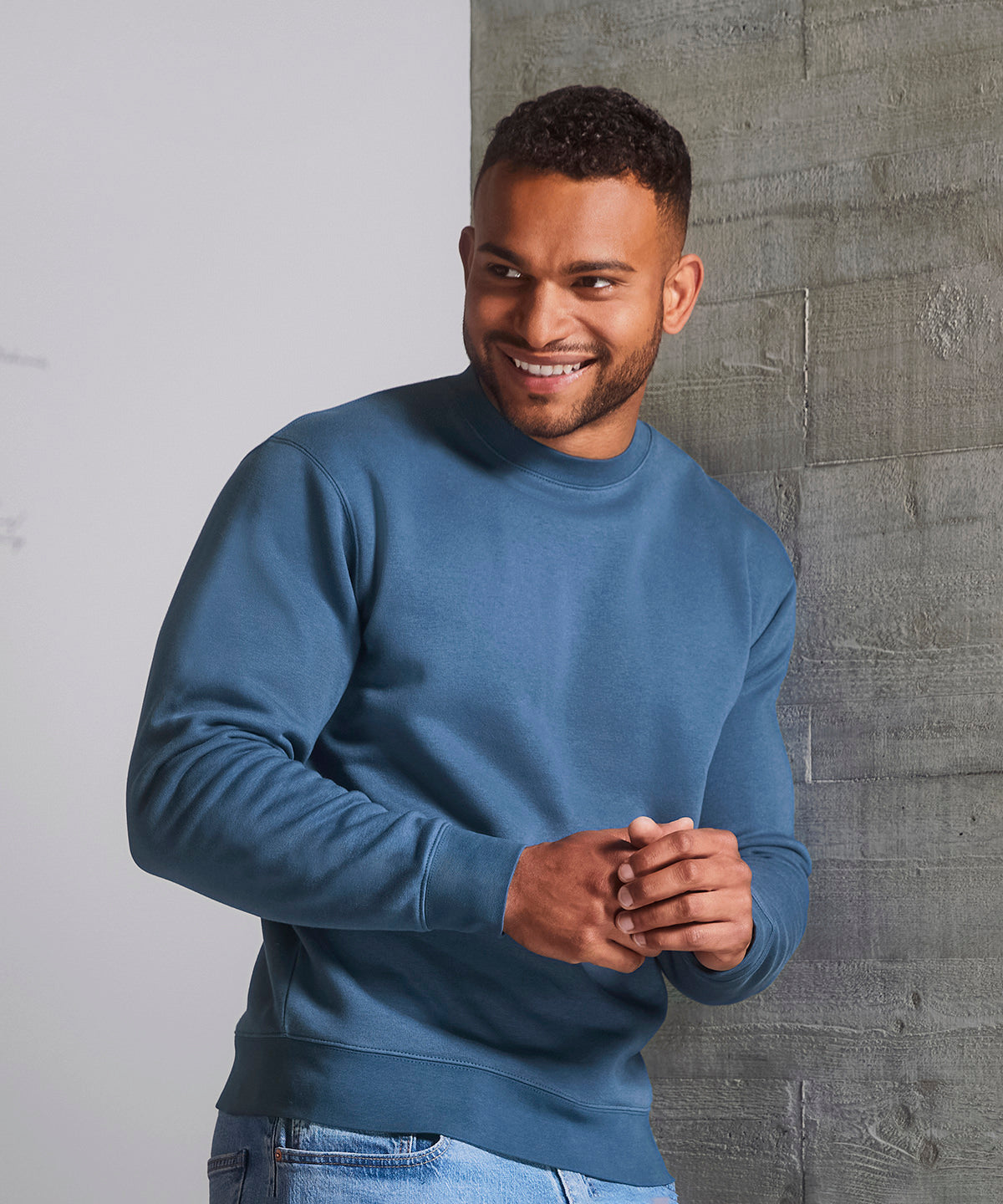 Russell Set-In Sleeve Sweatshirt