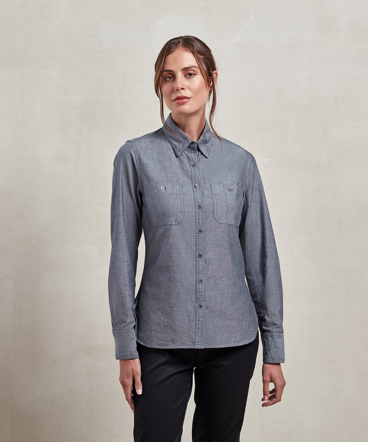 WomenÃƒÂ¢Ã¢â€šÂ¬Ã¢â€žÂ¢s Chambray shirt, organic and Fairtrade certified