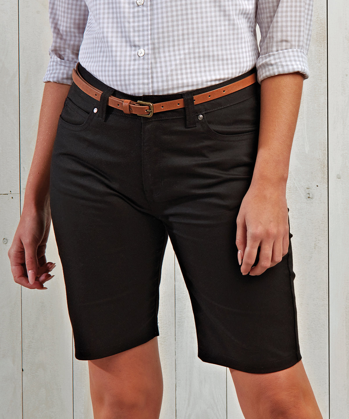WomenÃƒÂ¢Ã¢â€šÂ¬Ã¢â€žÂ¢s performance chino shorts