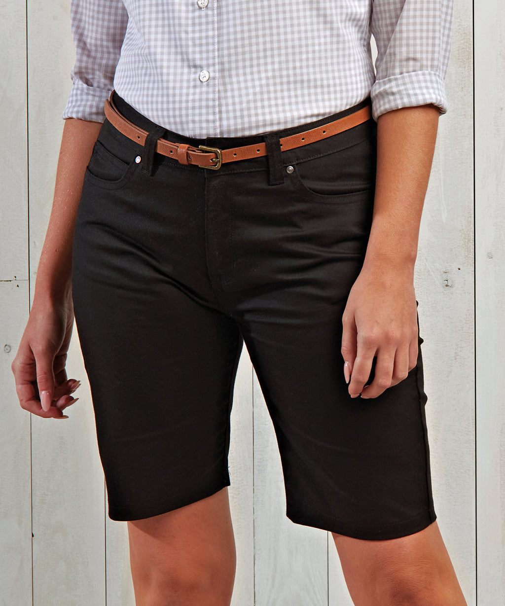 WomenÃƒÂ¢Ã¢â€šÂ¬Ã¢â€žÂ¢s performance chino shorts