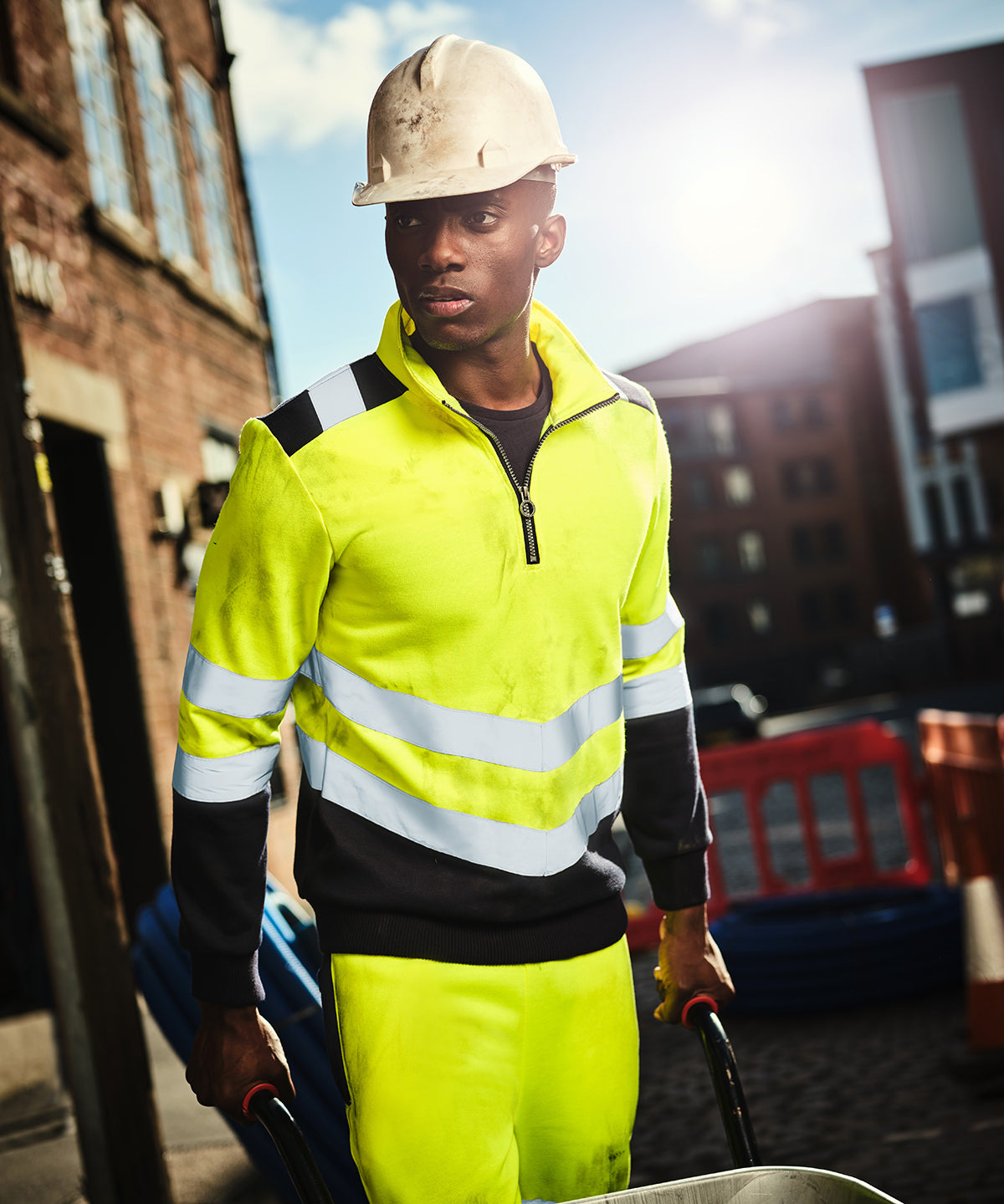 Pro hi-vis Ãƒâ€šÃ‚Â¼-zip sweatshirt